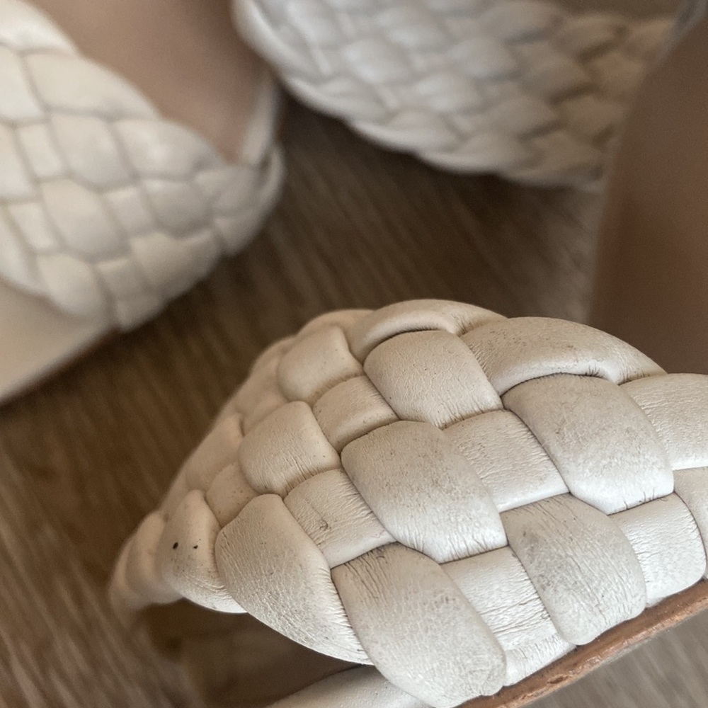 Steve Madden Tielo Sandal in Bone - Picture 5 of 10